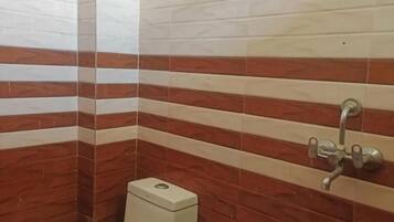 Free toiletries, towels, soap, shampoo