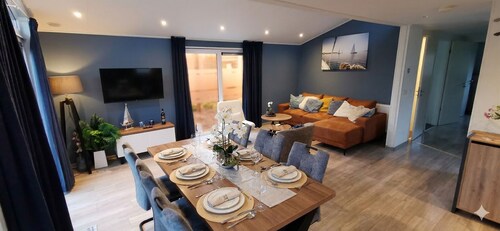 Between dunes and sea 5 min. to the beach: Modern feel-good house for 6 pers.