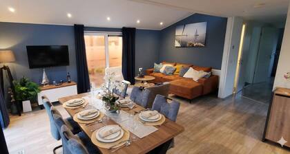 Between dunes and sea 5 min. to the beach: Modern feel-good house for 6 pers.