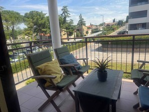 Property grounds - Holiday apartment with air conditioning and balcony (Poreč)