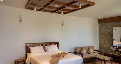 Palette Orient Greenz Pench by Checkin