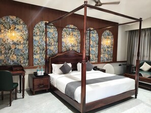 Executive Double Room, Balcony, Garden View | In-room safe, soundproofing, iron/ironing board, free WiFi