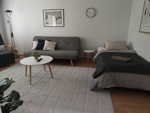 1 quarto, escrivaninha, berço de viagem, Wi-Fi de cortesia