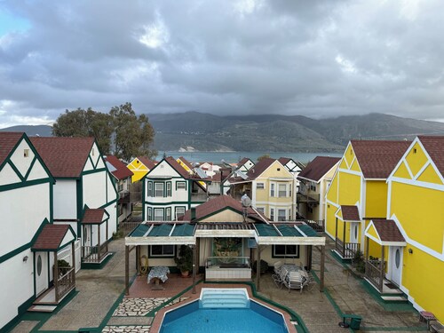 2-Bedroom Air-Conditioned Villa in Livadi, Near Lixouri