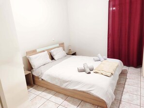 3 bedrooms, iron/ironing board, WiFi, bed sheets - Cosy stay in the center of Trikala | Family sized apartment (Trikala)