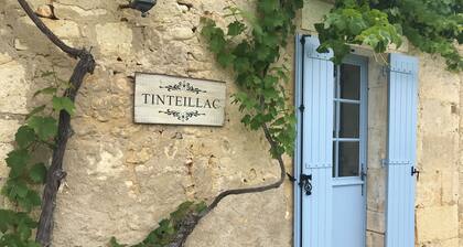 Beautifully restored Farmhouse in the heart of the countryside with private pool