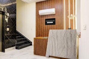 Reception - Townhouse GT Road Amritsar (Amritsar)