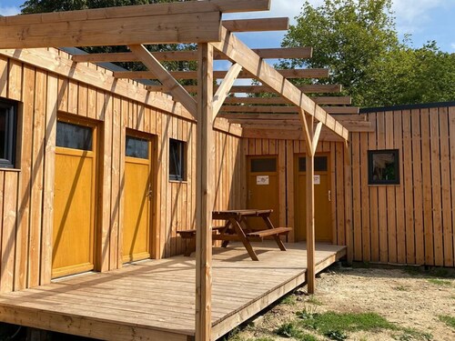 Mobile Home for 4 with Terrace