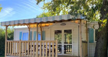 Mobile home for 6 with terrace