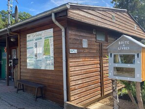 Exterior - Mobile home for 6 with terrace (Angicourt)