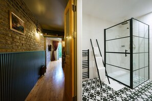 公寓 (One-Bedroom Standard Apartment) | 免費無線上網、床單