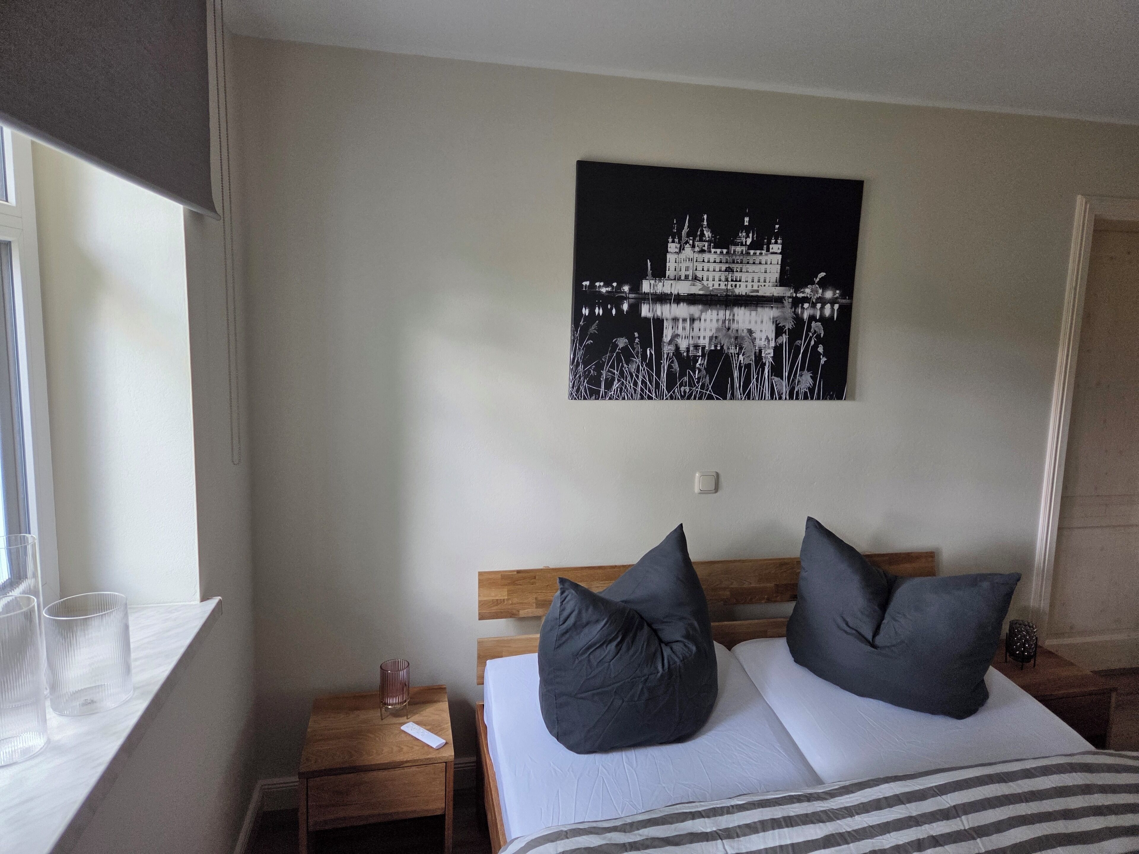 2 bedrooms, desk, iron/ironing board, travel cot