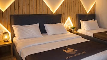 Free WiFi, bed sheets