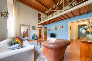 Televisión de pantalla plana