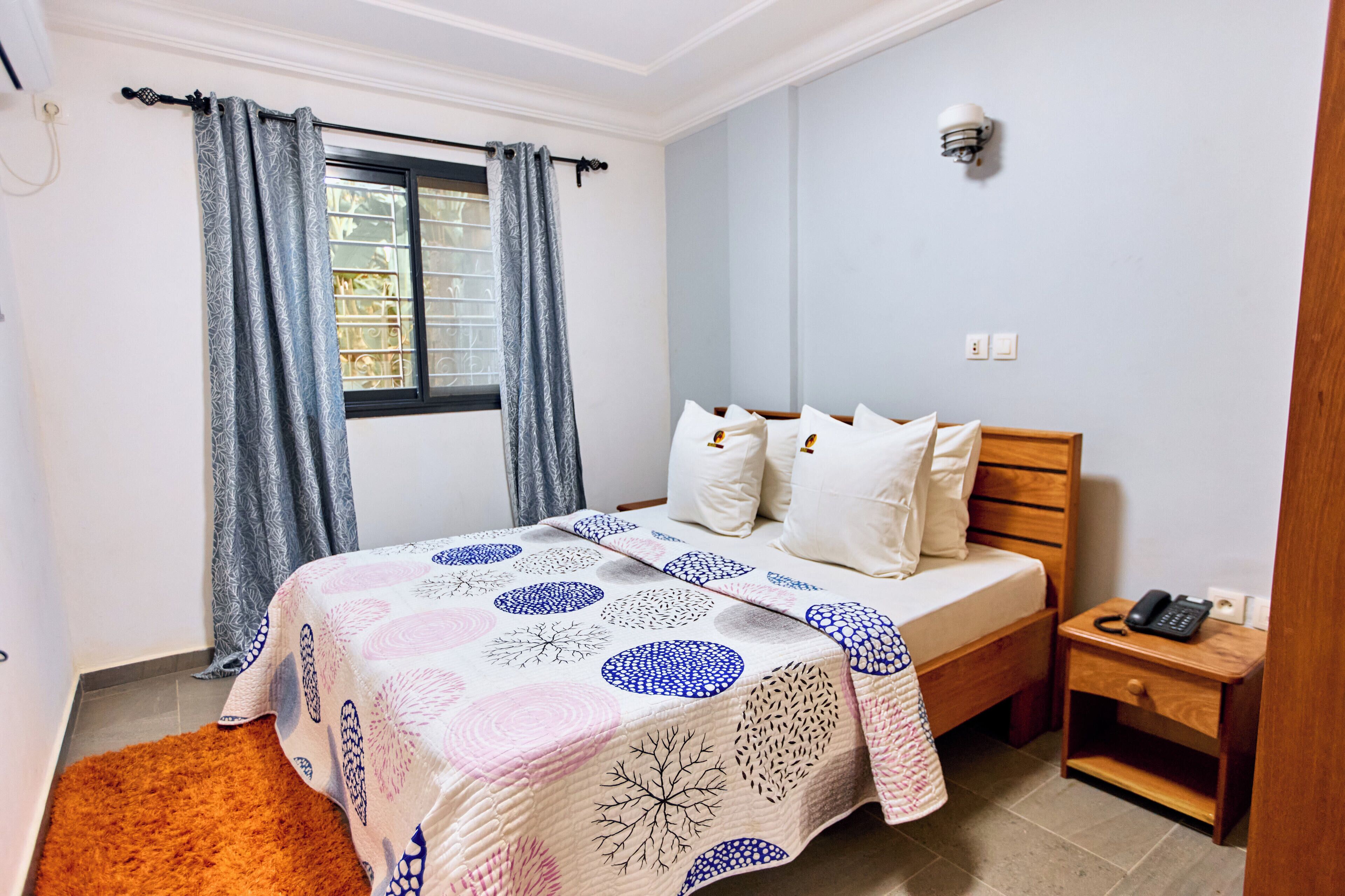 Phòng Suite tiện nghi đơn giản, ban công, quang cảnh thành phố | Truy cập Internet không dây miễn phí 