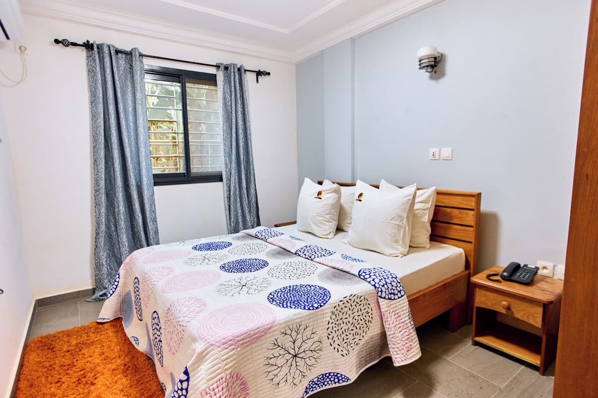 Comfort Suite, Balcony, City View