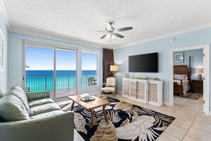 TV - NEW Treasure Island 911-Heated Pool, Hot Tub, Grills, FREE Beach Service&Golf (Panama City Beach)