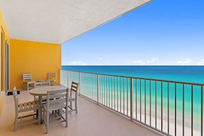 Property grounds - NEW Treasure Island 911-Heated Pool, Hot Tub, Grills, FREE Beach Service&Golf (Panama City Beach)