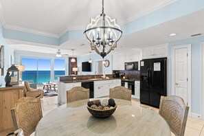 Fridge, microwave, oven, stovetop - NEW Treasure Island 911-Heated Pool, Hot Tub, Grills, FREE Beach Service&Golf (Panama City Beach)