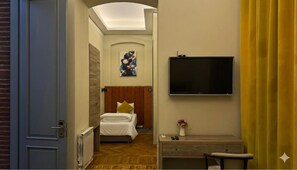 Superior Triple Room, Courtyard View | In-room safe, blackout drapes, iron/ironing board, free WiFi - Maison Baku (Bakı)