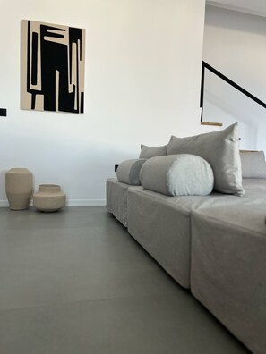 Interior - Stylish renovated apartment with breathtaking sunset & Mykonos town views (mykonos)