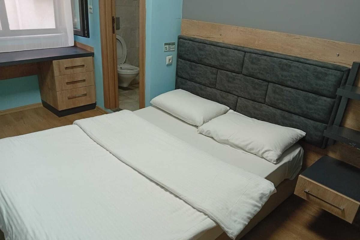 Desk, laptop workspace, free WiFi