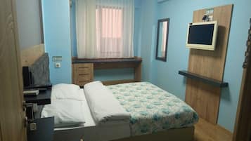 Skrivebord, skrivebord for bærbar PC og wi-fi (inkludert)