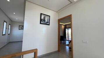 Twin Room, Balcony, Pool View | Interior