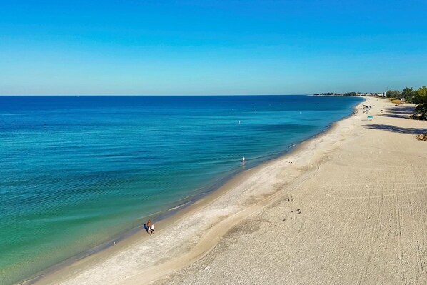 House, 2 Bedrooms | Beach - Sunrays Anchor 2 Bedroom Home (Holmes Beach)