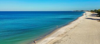 Sunrays Anchor 2 Bedroom Home