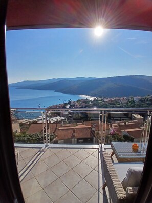 Property grounds - Apartment with fantastic views in Rabac within walking distance of the beach center (Rabac)