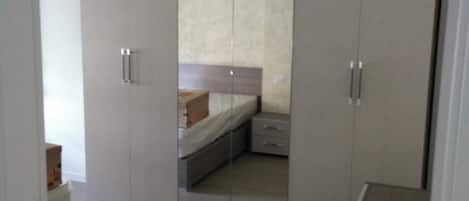 Apartment | 1 bedroom, bed sheets