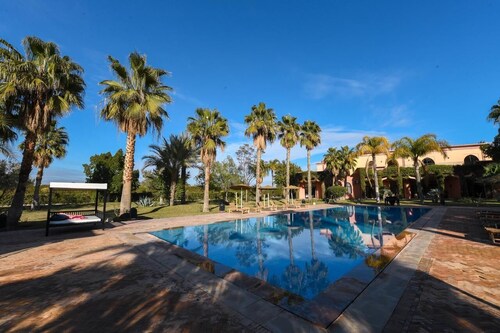 *NEW* - Private Suite in Marrakech - Breakfast & Pool - 15 min from the city center