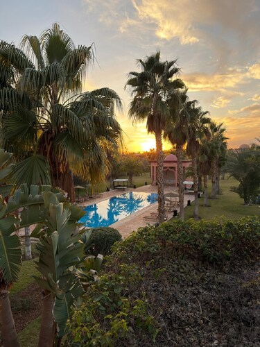 *NEW* - Private Suite in Marrakech - Breakfast & Pool - 15 min from the city center