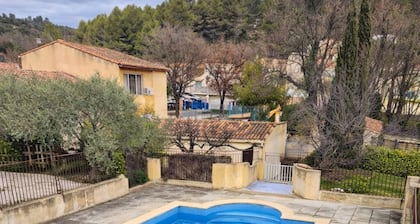 Ideal for curists or families - Furnished cottage with swimming pool