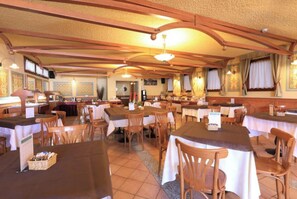 อพาร์ทเมนท์ | ร้านอา หาร