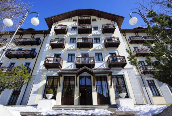 อพาร์ทเมนท์ | บริเวณภายนอก