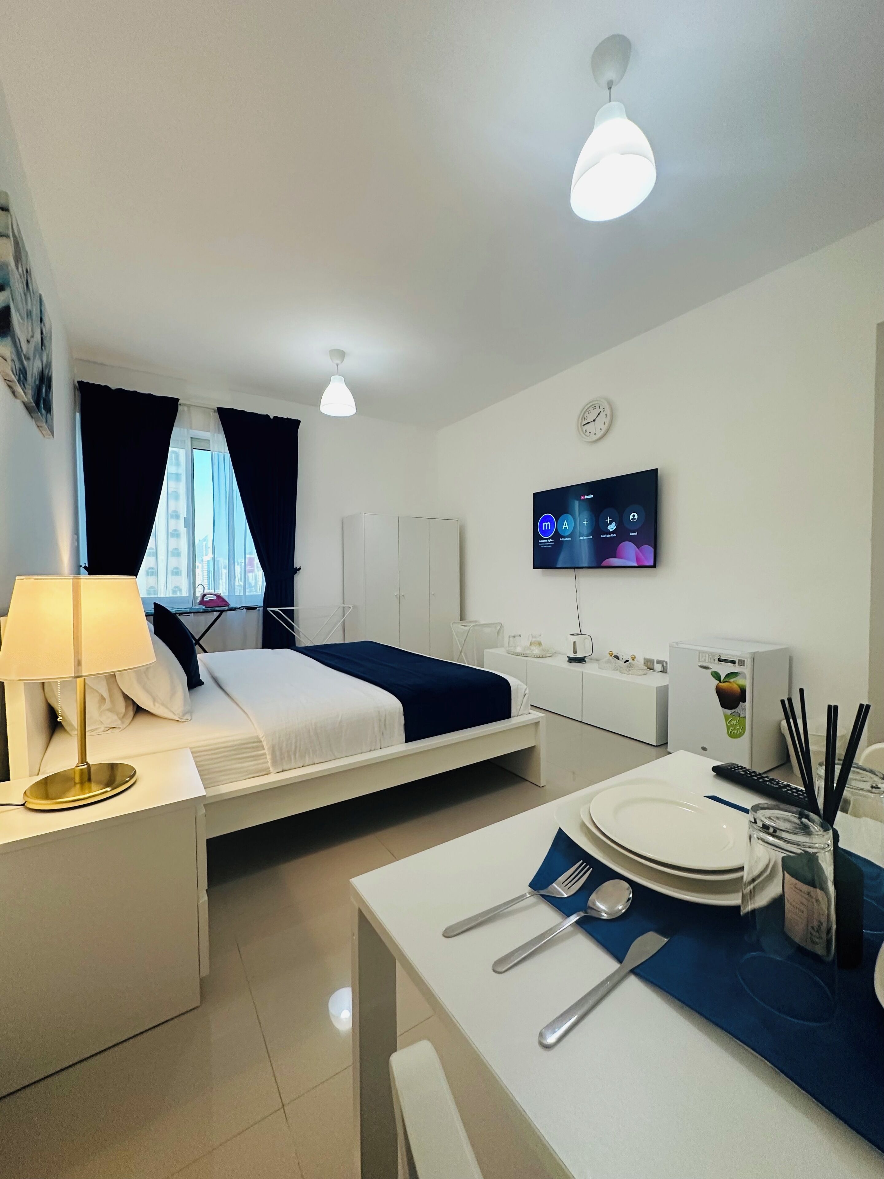 1 chambre, fer et planche à repasser, Wi-Fi, draps fournis