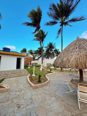 Outdoor dining - Townhouse Lujoso, Moderno y Frente al Mar (Tucacas)