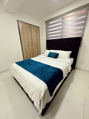 Iron/ironing board, free WiFi, bed sheets - Townhouse Lujoso, Moderno y Frente al Mar (Tucacas)