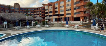 Townhouse Lujoso, Moderno y Frente al Mar