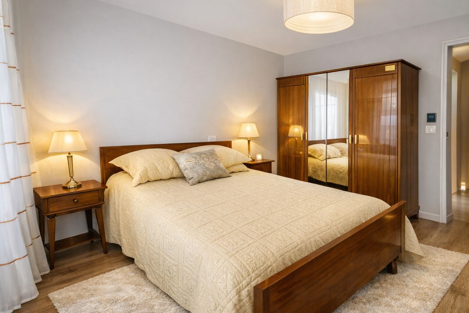 3 Schlafzimmer, Reisekinderbett, kostenloses WLAN, Bettwäsche