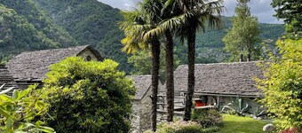 Beautiful Rustico entrance Verzasca valley for 2 p. Quiet, central - no pets