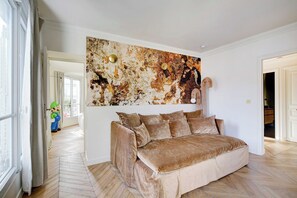 Apartment | Living area | Fireplace - Beautiful Apartment - Ac-1br- 3P - Les Halles (Paris)