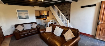 Cosy cottage base for exploring Snowdonia and the beaches of North Wales