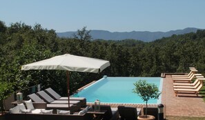 Pool - Tuscan hideaway for up to 12 guests, set above woodland streams and private pool (Cuccarello I)