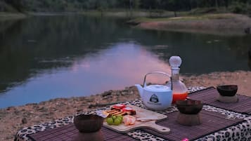 ์ผ์ธ ์๋น