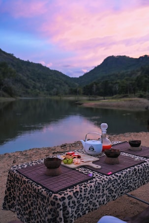 Outdoor dining. Gal Oya Heritage Retreat