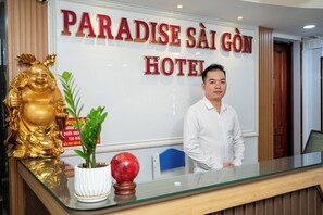 Reception - Khach San  Paradise Sai Gon (Ho Chi Minh)