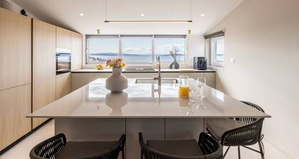 Unique Villa Siks with private bar and heated pool